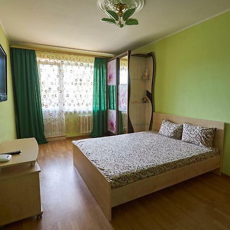 Babylon Apartments On Kievskaya Street รีฟเน ภายนอก รูปภาพ